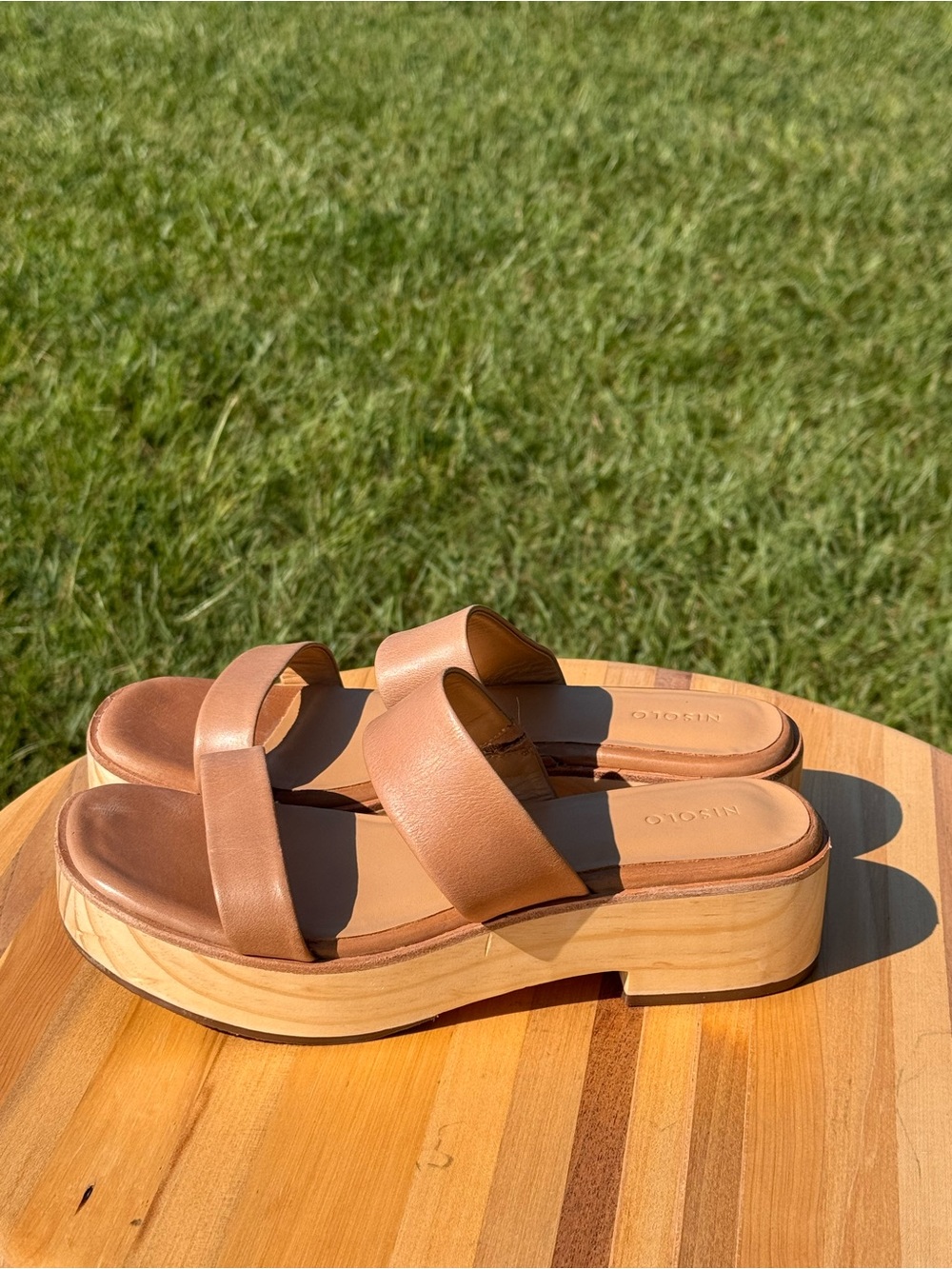 Ladies Nisolo Brown Leather Double-Strap Platform Sandals